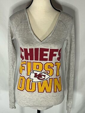 Victoria’s Secret Pink Kansas City Chiefs NFL  Women’s V-Neck Thermal Shirt XS
